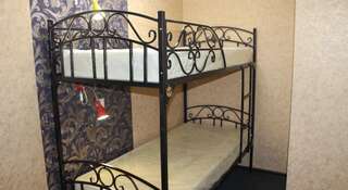 Гостиница Hostel Shpinat on Fedoseenko Street 17 Саранск Кровать в общем 6-местном номере для женщин-7